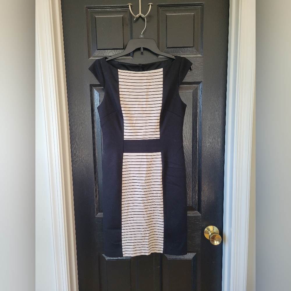 VINCE CAMUTO Black and White Pencil Dress Size 4